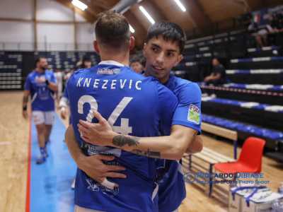 Certo non � mancato l�apporto di giocatori stranieri, soprattutto da Scandinavia, ex Jugoslavia, Francia e Germania, dove l�handball � una disciplina seguitissima